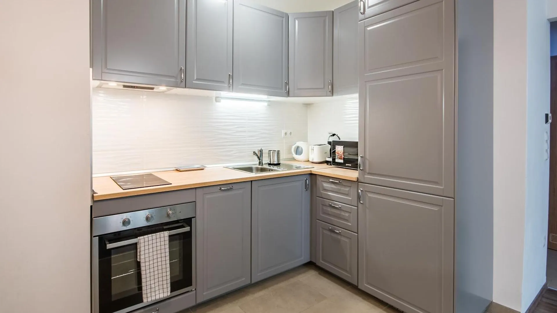 Apartment Very Central - Free Parking - Sunny Balcony Budapest