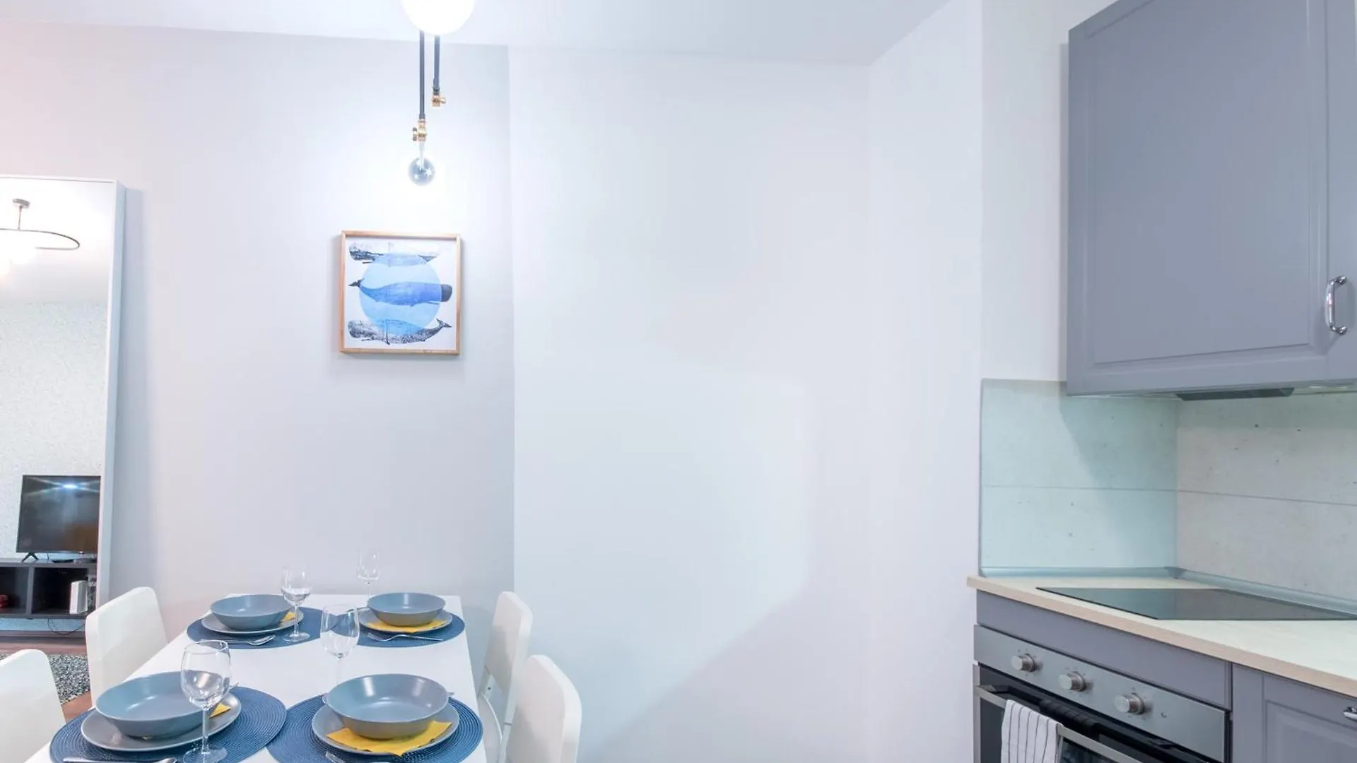 Very Central - Free Parking - Sunny Balcony Budapest Apartment