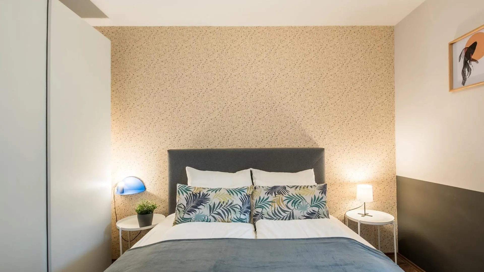 Apartment Very Central - Free Parking - Sunny Balcony Budapest