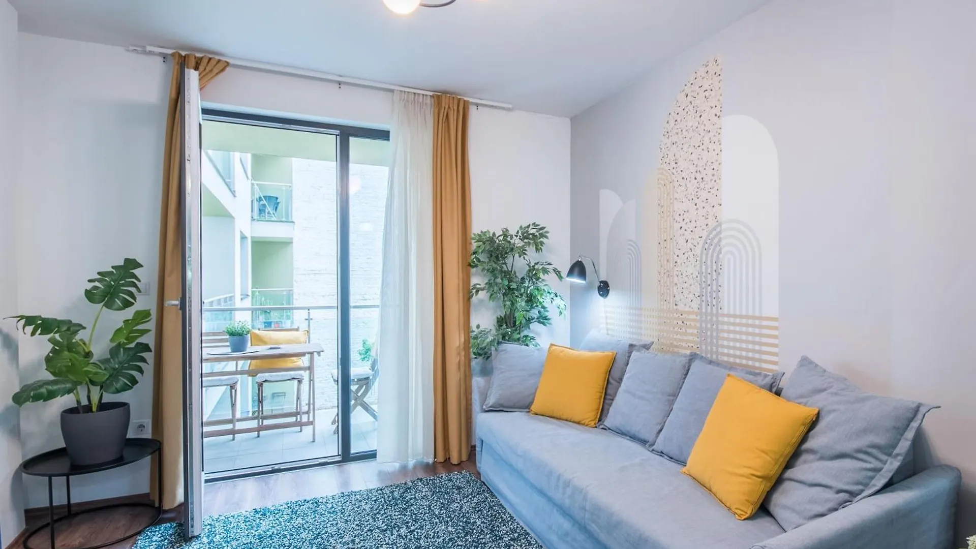 Very Central - Free Parking - Sunny Balcony Budapest